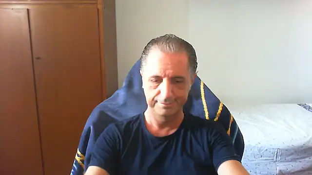lliuk70mi online show from 05-31-26, 08:10