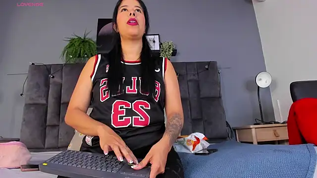 Snapshot of DulceAurora__ chatting on 03-30-26, 01:28 DulceAurora online show from 03-30-26, 01:28