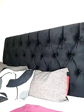 Snapshot of Dark_Berry_26 chatting on 11-25-25, 09:04 Dark Berry 26 online show from 11-25-25, 09:04