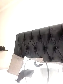 Snapshot of Dark_Berry_26 chatting on 11-26-25, 08:10 Dark Berry 26 online show from 11-26-25, 08:10