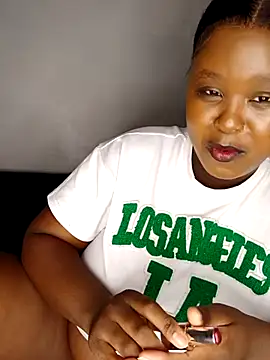 Snapshot of Dark_Berry_26 chatting on 03-17-26, 12:37 Dark Berry 26 online show from 03-17-26, 12:37