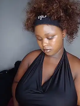 Dark Berry 26 online show from 05-31-26, 12:30