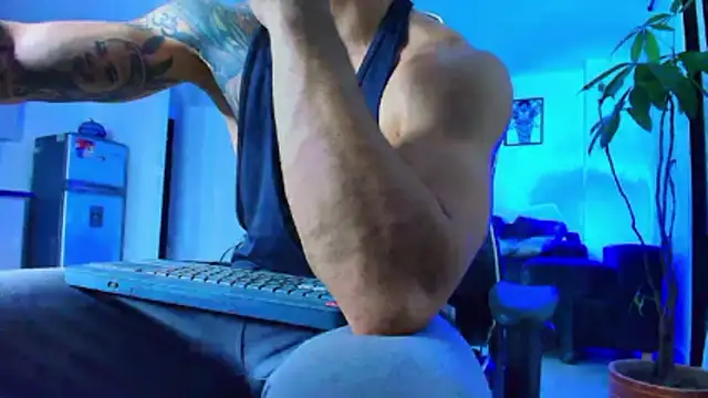 alexander collin02 online show from 05-13-26, 12:41