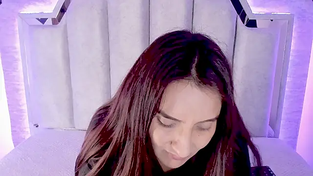  alaia collway  online show from 02-08-25, 05:50