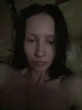 Snapshot of Starry_Siren chatting on 04-25-26, 01:52 Starry Siren online show from 04-25-26, 01:52