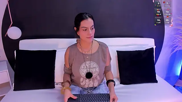 Snapshot of Ada_Monroe10 chatting on 04-30-26, 01:39 Ada Monroe10 online show from 04-30-26, 01:39