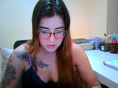 maliamiller online show from 11-06-25, 04:24