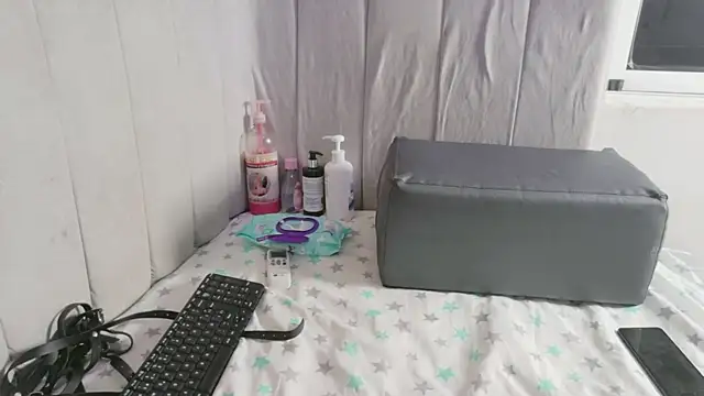 celeste jhons online show from 04-14-26, 10:16