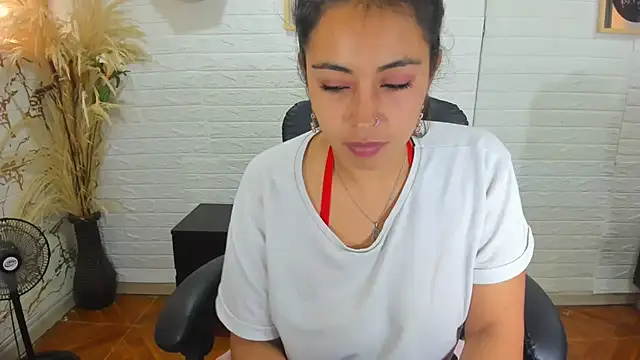 Aisha 09 online show from 03-13-25, 02:44