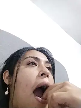 Aisha 09 online show from 05-14-26, 04:36