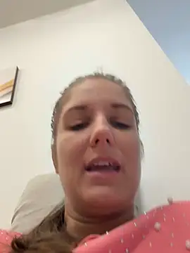 jennifer11772 online show from 07-04-26, 07:14