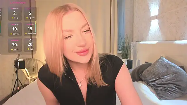 Emma  Leee online show from 03-30-26, 01:06