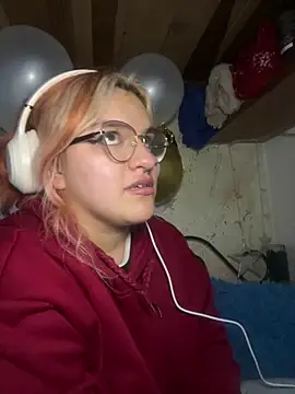 SophiaWeestt99 online show from 03-30-26, 06:03