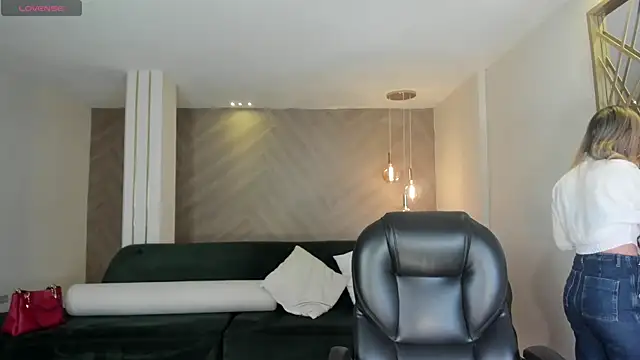 RebeccaHudson online show from 02-19-26, 07:10