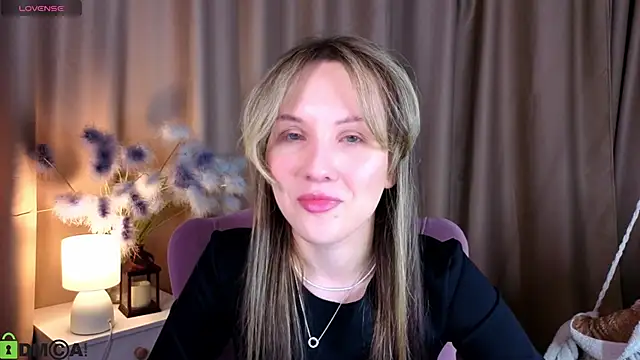 Snapshot of Wendy_mm chatting on 02-01-26, 08:57 Wendy mm online show from 02-01-26, 08:57