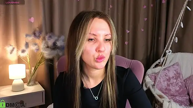 Snapshot of Wendy_mm chatting on 02-21-26, 08:37 Wendy mm online show from 02-21-26, 08:37