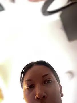 Snapshot of baby_lizy chatting on 03-01-26, 03:03 baby lizy online show from 03-01-26, 03:03