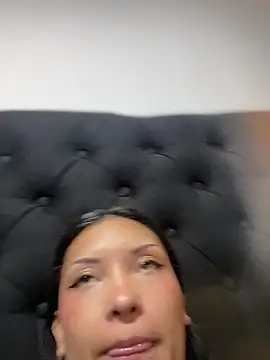 Snapshot of baby_lizy chatting on 03-31-26, 06:19 baby lizy online show from 03-31-26, 06:19