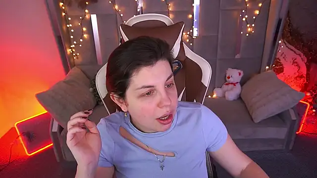 MirandaWong online show from 02-07-26, 06:50