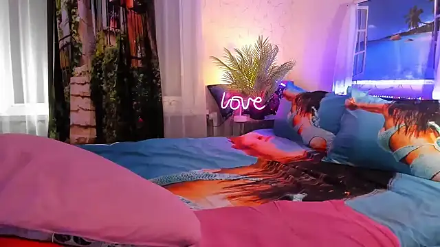 Evie Hill online show from 05-17-26, 12:41