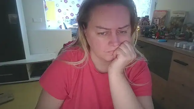 Snapshot of Meliss_Official9 chatting on 01-10-26, 07:54 Meliss Official9 online show from 01-10-26, 07:54