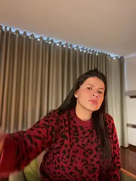 Snapshot of Alice_Biel chatting on 07-17-26, 04:56 Alice Biel online show from 07-17-26, 04:56