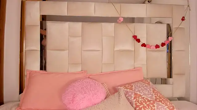 isabella gomez11 online show from 06-13-26, 01:25