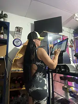 Hot beauty   online show from 03-05-26, 01:01