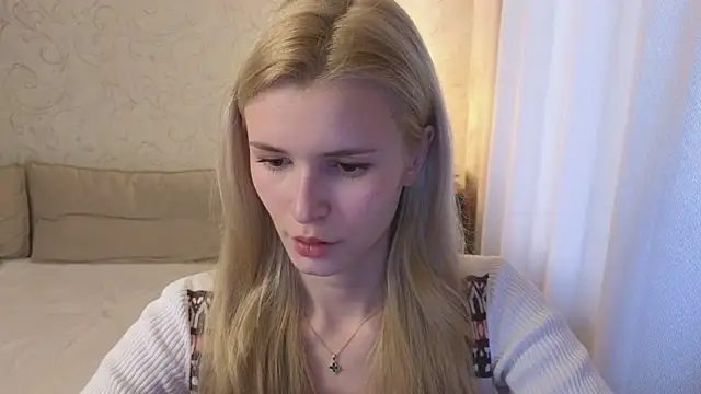Snapshot of elsa_limerence chatting on 05-30-26, 03:20 elsa limerence online show from 05-30-26, 03:20