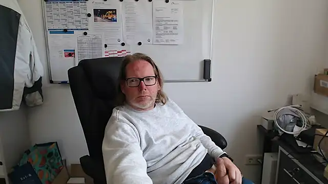 VSteph online show from 05-19-26, 03:07