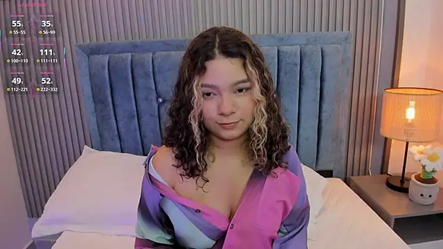 Snapshot of pretty_sunlight_ chatting on 06-26-26, 01:32 pretty sunlight online show from 06-26-26, 01:32