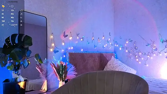 Snapshot of lavenderluxe chatting on 03-14-26, 08:53 lavenderluxe online show from 03-14-26, 08:53