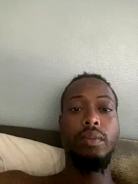 Snapshot of Mirandamlp chatting on 09-29-25, 11:37 Mirandamlp online show from 09-29-25, 11:37