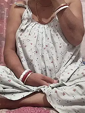 miss-Riy online show from 01-18-26, 05:06