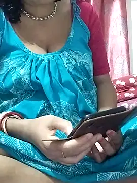 Snapshot of miss-Riy chatting on 06-19-26, 05:01 miss-Riy online show from 06-19-26, 05:01
