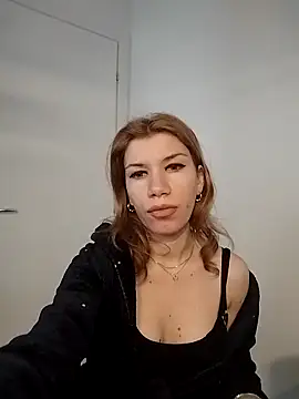 EvaRush online show from 12-22-25, 08:44