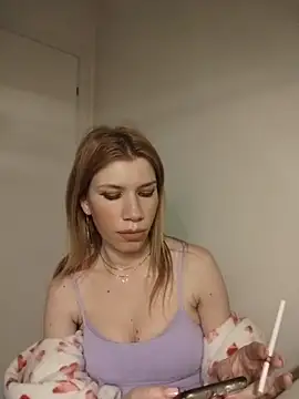 EvaRush online show from 03-25-26, 08:48