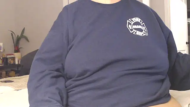 LauLauPAWG online show from 05-20-26, 03:56