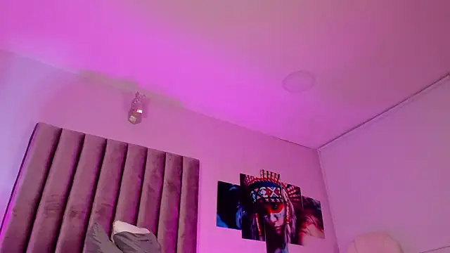 Isabella Flowers online show from 07-07-26, 06:47