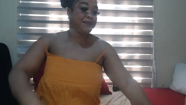 Snapshot of Foxybrownxx1 chatting on 07-10-26, 12:19 Foxybrownxx1 online show from 07-10-26, 12:19
