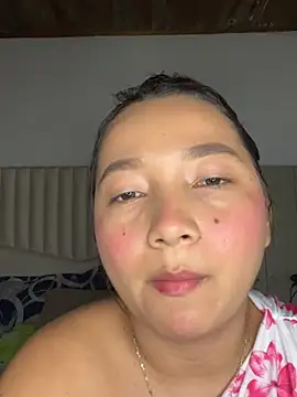 Snapshot of queen_angelique chatting on 01-18-26, 10:57 queen angelique online show from 01-18-26, 10:57