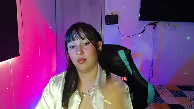 Skarlet Adams28 online show from 04-08-26, 07:25