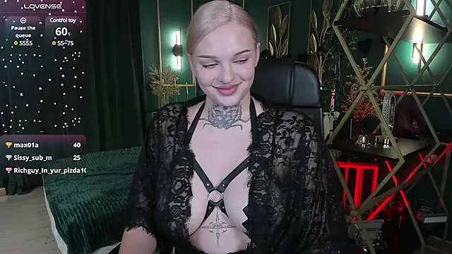 Snapshot of SherriMartinez chatting on 02-28-25, 09:58 SherriMartinez online show from 02-28-25, 09:58