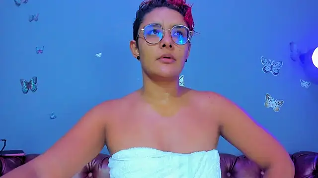 Kaira mosse online show from 04-28-26, 11:59