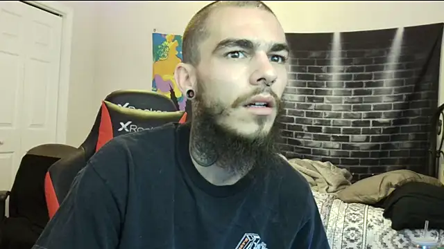 Snapshot of XMeF10 chatting on 01-18-25, 03:27 XMeF10 online show from 01-18-25, 03:27