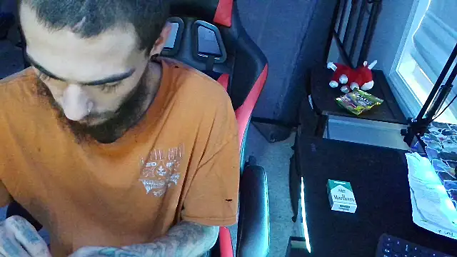 Snapshot of XMeF10 chatting on 02-13-25, 10:00 XMeF10 online show from 02-13-25, 10:00