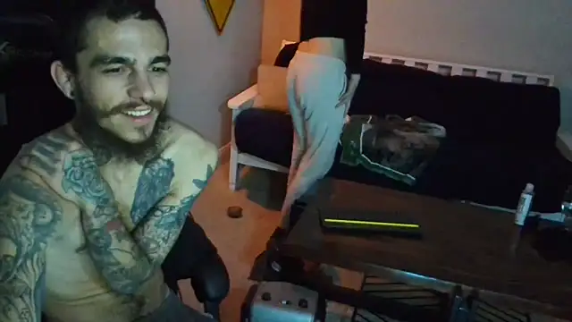 Snapshot of XMeF10 chatting on 02-23-25, 07:33 XMeF10 online show from 02-23-25, 07:33