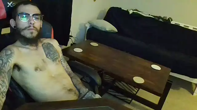 Snapshot of XMeF10 chatting on 02-25-25, 06:36 XMeF10 online show from 02-25-25, 06:36