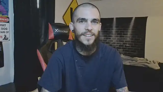 Snapshot of XMeF10 chatting on 03-13-25, 10:10 XMeF10 online show from 03-13-25, 10:10