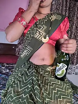 Snapshot of Shivani_Mumbai85 chatting on 01-09-26, 05:26 Shivani Mumbai85 online show from 01-09-26, 05:26